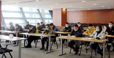 分公司召開了2020年黨風(fēng)廉政建設(shè)目標(biāo)責(zé)任書簽訂儀式和2019年度先進表彰會1.jpg
